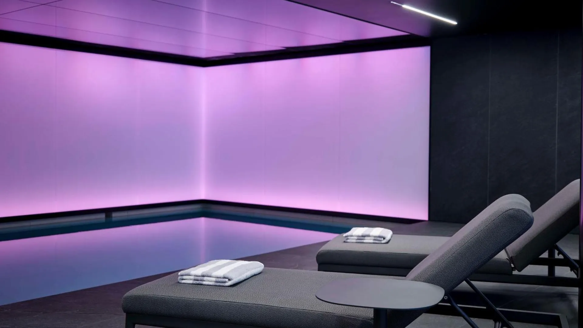Art'Otel London Hoxton, Powered By Radisson Hotels