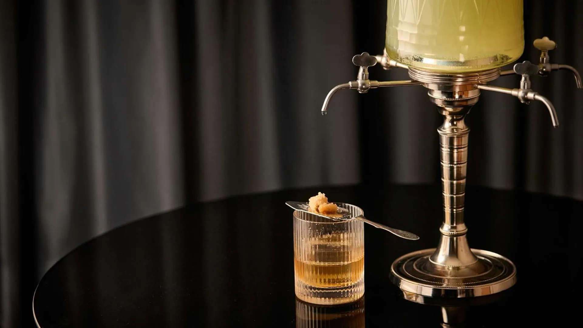 Art'Otel London Hoxton, Powered By Radisson Hotels